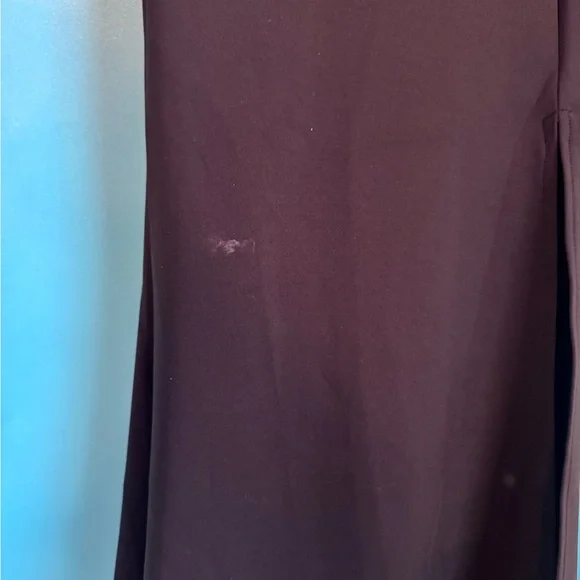 Elegant Black Evening Gown - Picture 4 of 4